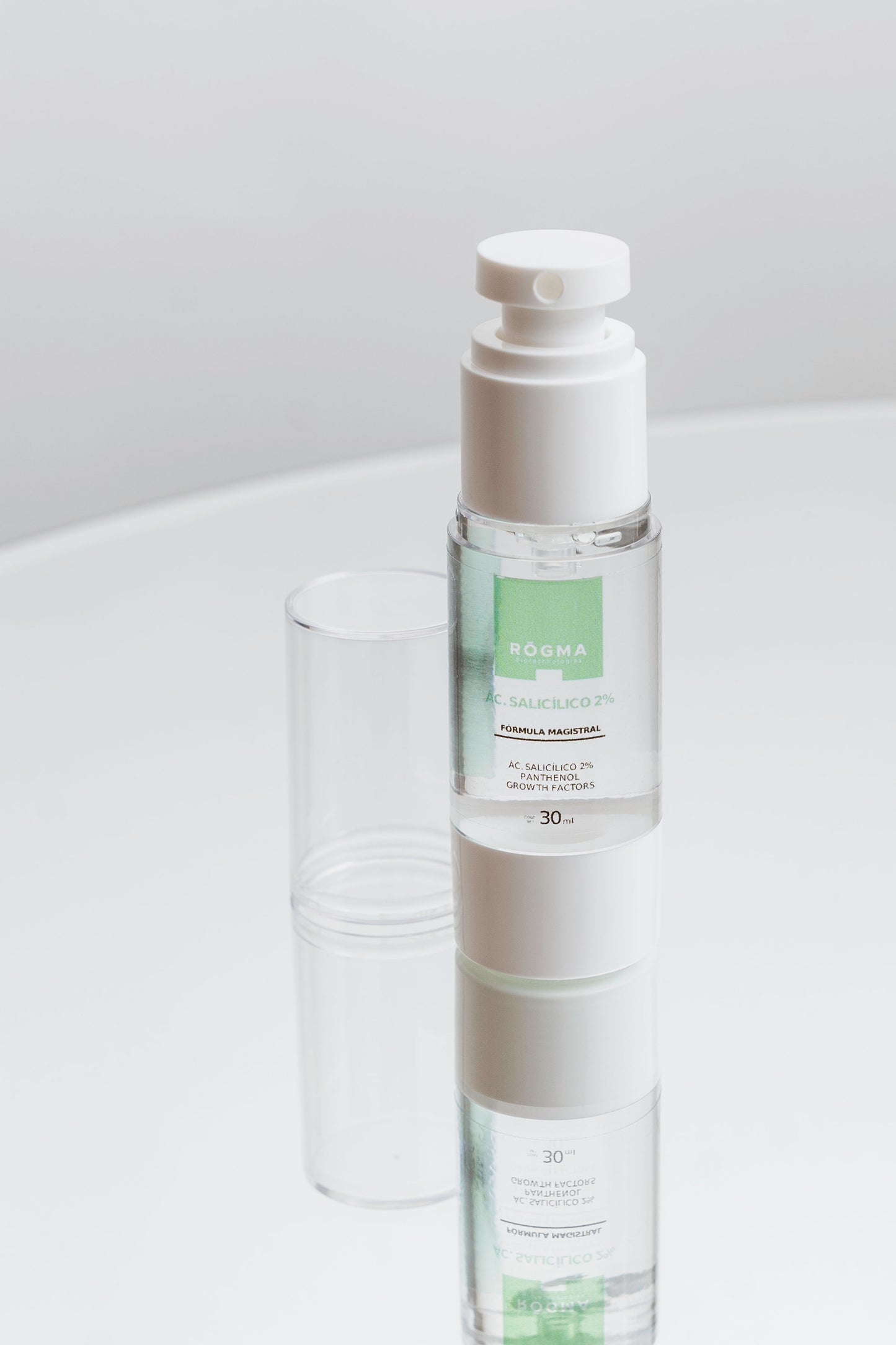 New Salicylic Acid 2% + Hyaluronic Acid 1% from ROGMA Biotechnologies! Eliminates acne without drying out your skin!